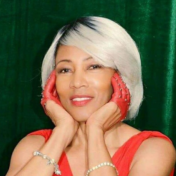 Meet your Posher, Cindy - Picture 3 of 4